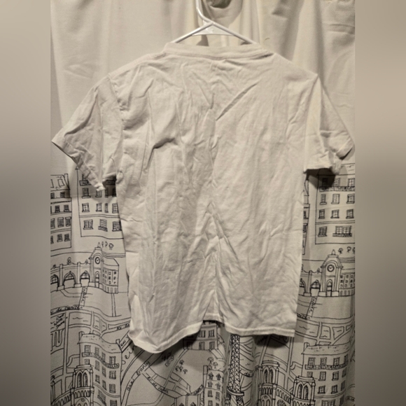 EUC Unisex White Gildan Graphic What Would Dolly Do Tee Shirt Size Youth Small - Picture 8 of 8